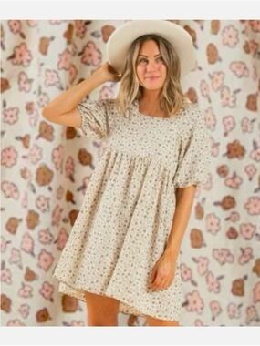 Rylee + Cru Cream Floral Puff-Sleeve Babydoll Dress (Greta?)
